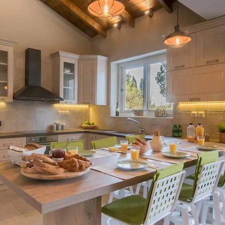 Villa Exquisite Zakynthos - 3 Bedrooms - Lakudi - Private - Luxurious - Table Tennis