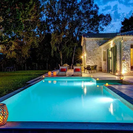 Exquisite Zakynthos - 3 Bedrooms - Lakudi - Private - Luxurious - Table Tennis Villa Koukounariá