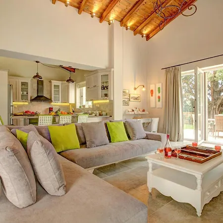 Villa Exquisite Zakynthos - 3 Bedrooms - Lakudi - Private - Luxurious - Table Tennis Koukounariá