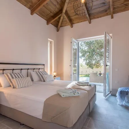 Villa Exquisite Zakynthos - 3 Bedrooms - Lakudi - Private - Luxurious - Table Tennis