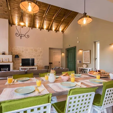 Exquisite Zakynthos - 3 Bedrooms - Lakudi - Private - Luxurious - Table Tennis Villa *