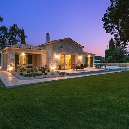 Exquisite Zakynthos - 3 Bedrooms - Lakudi - Private - Luxurious - Table Tennis Villa *